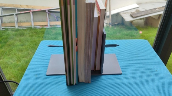 ahşap yazı tahtası deldi eğilmek arrow bookends kitap ayracı dekorasyon ok Yarar 3d print model - Mito3D
