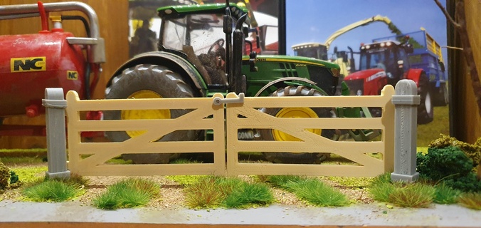 wooden farm gate 1 32 diorama style Game post beam 1/32 britains wiking tractor model agriculture scene scenery country countryside display fence field 3d print model - Mito3D