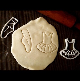 x2 ballet shoes tutu - cookie cutter dough classical dancing Home dancer swans swan cookies shoe 3d print model - Mito3D