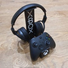 xbox controller & headphone stand headphones 3d print model - Mito3D