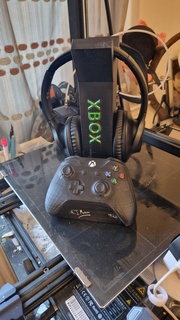 xbox kontrolör kulaklık ayakta durmak oyun oyuncu bilgisayar marka 3d print model - Mito3D