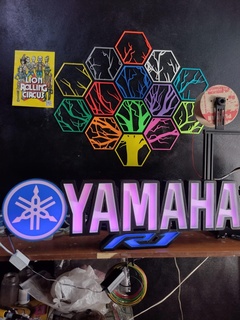 yamaha r1 guidato cartello personalizzato 3d print model - Mito3D