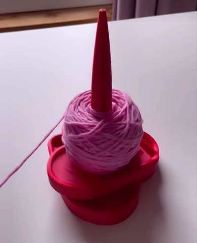 yarn spinner roll holder ball yarm wool thread swivel mount heart 3d print model - Mito3D