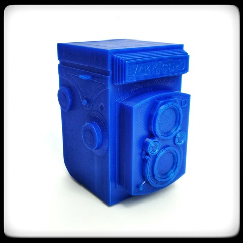 pregunta de yashica-d tlr la cámara art antigüedades bricolaje vendimia yashica vieja shell lente foto fotografía 3D print model - Mito3D