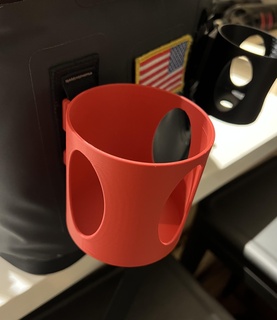 Yeti Kühler Tasse Halter Unterstützung Zuhause Haus verschiedene Verschiedenes kategorisiert 3d print model - Mito3D