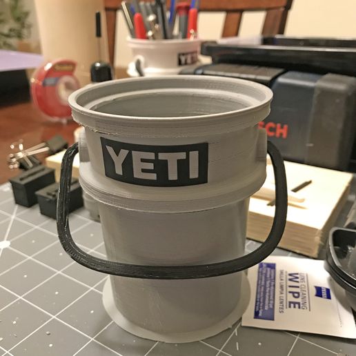 yeti loadout secchio tazza sport all'aperto 3D print model - Mito3D