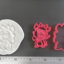 zenon gatito cortador de galletas casa 3d print model - Mito3D