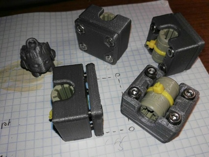 zip-tie 2part bearing block - lm8uu igus drylin rj4jp-01-08 anet a8 holder 3d printer parts 3d print model - Mito3D