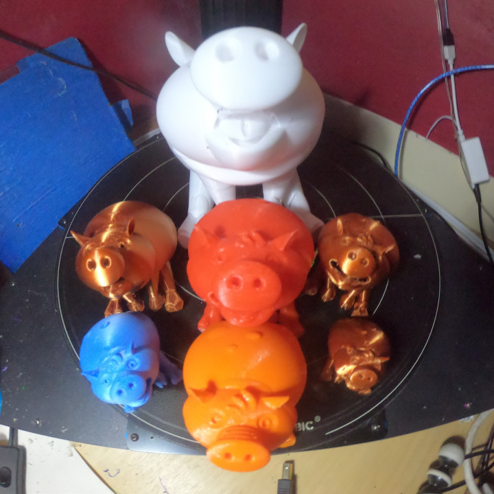 molineros cerdo juguetes juegos banco cerdito 3D print model - Mito3D