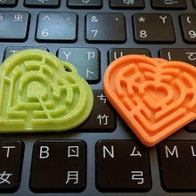 coração 2 Labirinto pingente presente chaveiro amar openscad namorados personalizador 3d print model - Mito3D