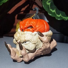 Halloween zucca cranio decorazione giardino mano zombie 3d print model - Mito3D