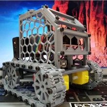 Panzer kratzen Arduino Spielzeuge Spiele Roboter Bluetooth 3d print model - Mito3D