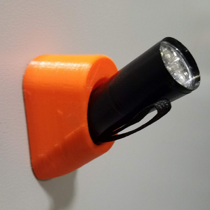 Hafen Fracht Taschenlampe Halter Unterstützung 3D print model - Mito3D