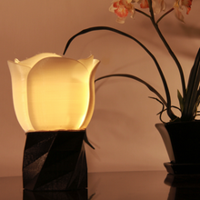 rose Tisch Lampe 3d print model - Mito3D