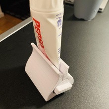 dentifricio supporto morsetto giardino 3d print model - Mito3D