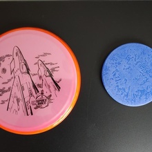 disque golf milieu gamme mini frisbee discours 3d print model - Mito3D