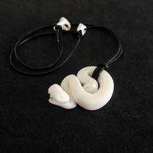 yılan kolye mücevher Sanat hediye heykel Ignadeco 3d print model - Mito3D