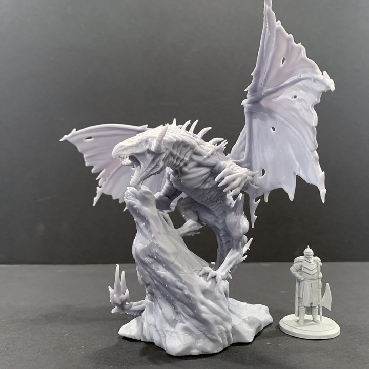 negro continuar pose 2 mesa criatura mazmorras fantasía figurilla mini monstruo miniatura dragón Negro 3D print model - Mito3D