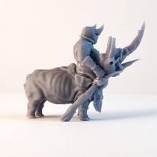 rinoceronte centauro 3d imprimible personaje 2 poses mesa impresión bárbaro criatura dragones mazmorras casco mini monstruo proteger lanza miniatura enemigo pícaro 3d print model - Mito3D