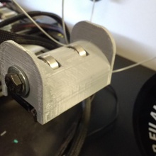 chiron filament rouleau titulaire soutien Ajouter charon 3d print model - Mito3D