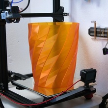 trash vase blender trashcan vasemode 3d print model - Mito3D