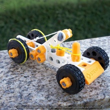 Stemfie rubber band driven coche vehiculo Lego juguete juguetes 3dprinting juego mecano mecanicos stemfie3d sps 000001 stemfie3dproject construccion 3d print model - Mito3D