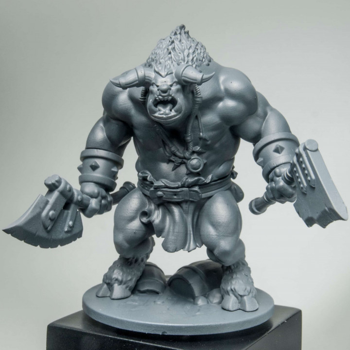 warrior minotaur hero store barbarian beast dragons miniatures wargames miniature wow tabletop dungeon horde dnd pathfinder tauren 3D print model - Mito3D