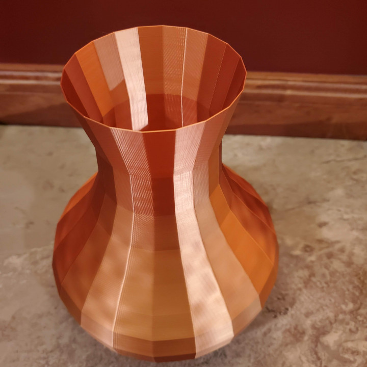 low poly cuivre vase 3D print model - Mito3D