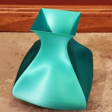 emerald tapered square vase store 3d print model - Mito3D