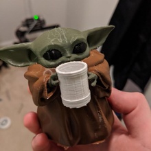 Baby Yoda Halten Bier Multimaterial Star Krieg Sterne Kriege Mandalorianer 3d print model - Mito3D