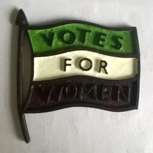 wspu badge emmeline pankhurst 156 compleanno fan art pin universale suffragio 3d print model - Mito3D