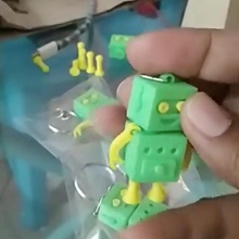 drôle robot porte clés mode accessoires amusement 3d print model - Mito3D