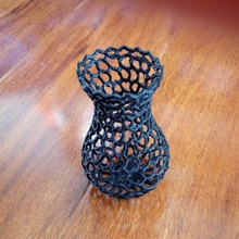 hollow-out vase decoration openscad customizer bezier curve hollow beizer 3d print model - Mito3D
