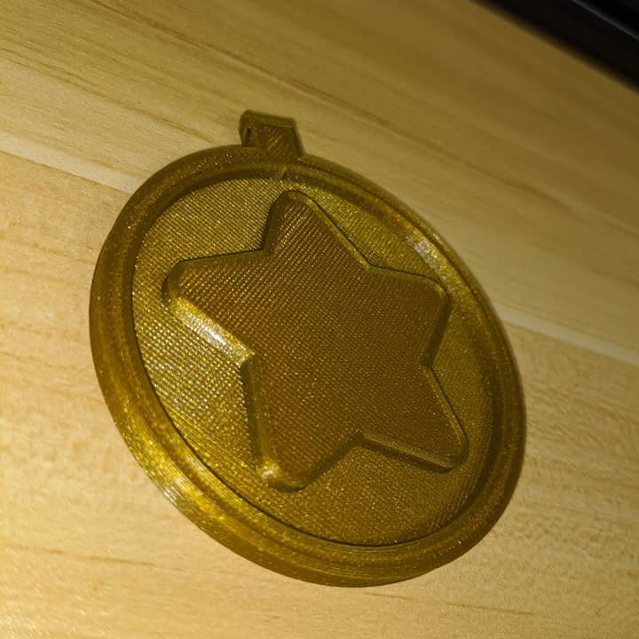 golden Gewinner Medaille 8bit Gold Medaillon Star Trophäe pla Sieg glänzend glitzernd gewonnen 3D print model - Mito3D