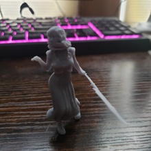 elfe fille 3d wargaming guerrier miniature dague mêlée femelle figure 3d print model - Mito3D
