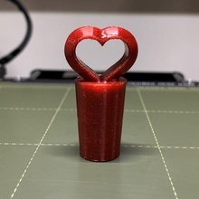 wine bottle stopper - heart love 3d print model - Mito3D