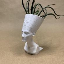 queen nefertiti mini planter 2 vase 3d print model - Mito3D