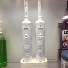 oral toothbrush holder organizer bathroom chuck oral-b oralb colorchange 3d print model - Mito3D