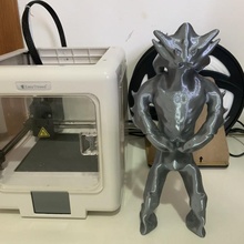 insectoid alien 3d printing pla geeetech grey silk a20t 3d print model - Mito3D