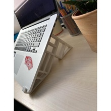 portable mbp supporter géométrique macbook pro rétine remix Pomme Macbook Pro 15 3d print model - Mito3D