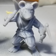 gente rata ninja mini miniaturas rpg miniatura asesino mesa 28mm dnd roedor mazmorras dragones pionero 32mm juegos antro ratkin 3d print model - Mito3D