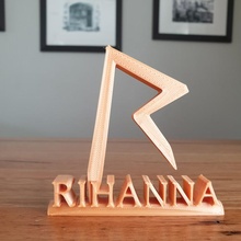 Rihanna ornement musique étoile pop star célébrité 3d print model - Mito3D