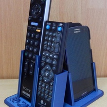 combinado soporte control remoto azul acero gadgets electrónica pie combinada 3d print model - Mito3D