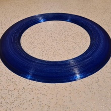 frisbee ring jugar anillo lanzamiento 3d print model - Mito3D