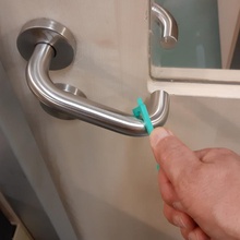 chave abertura llave ajuda pára la porta abrir cebola covid 3d print model - Mito3D