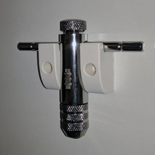handle robinet clé titulaire soutien outil tool holder tap wrench 3d print model - Mito3D