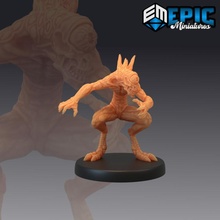 nothic claw attack night creep tabletop fantasy rpg warhammer creeper enemy dungeon dnd npc mosnter pathfidner 3d print model - Mito3D