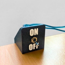 Umschalten Schalter Schreibtisch Kante montieren desk mount toggle switch holder 3d print model - Mito3D