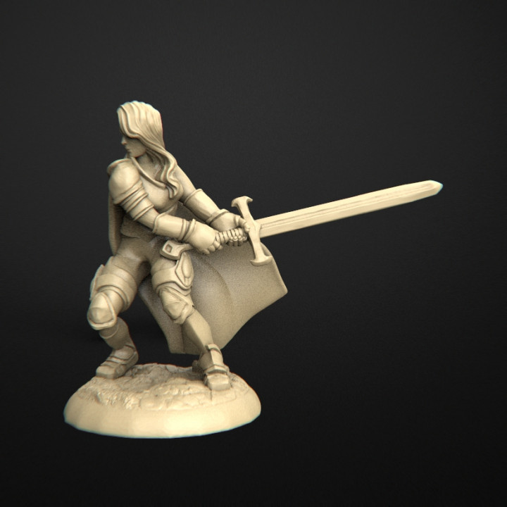 Frau Paladin Tischplatte Miniatur 3D print model - Mito3D