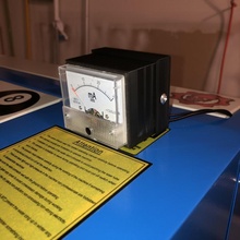 amperímetro alojamiento láser 3d print model - Mito3D